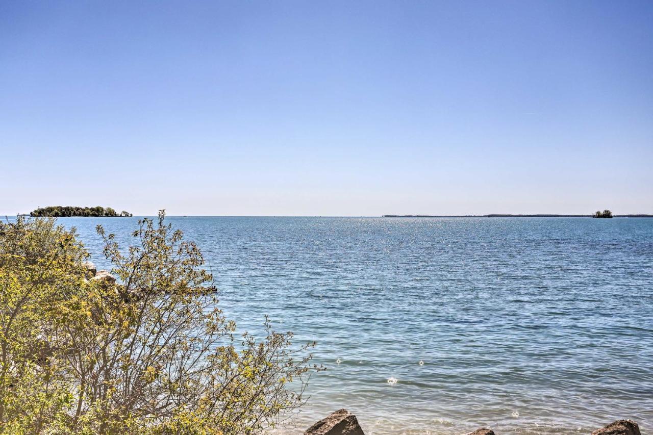 Apartmán Waterfront Bass Island Retreat With Balcony And Tv Put-in-Bay Exteriér fotografie