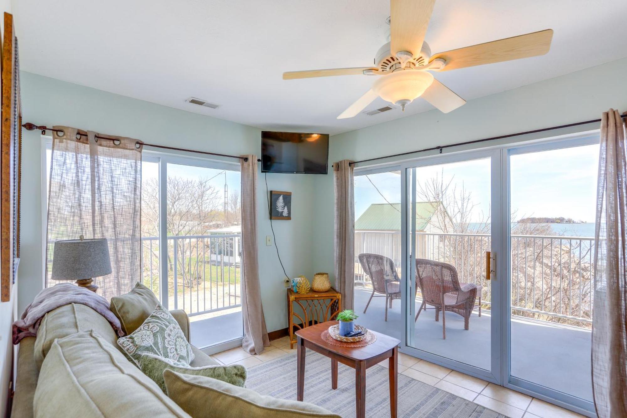 Apartmán Waterfront Bass Island Retreat With Balcony And Tv Put-in-Bay Exteriér fotografie